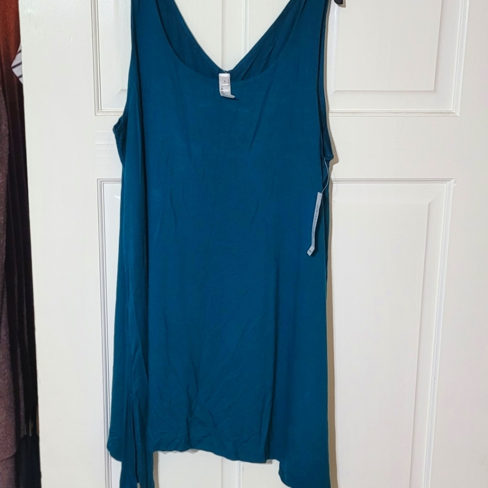 WOMEN TANK